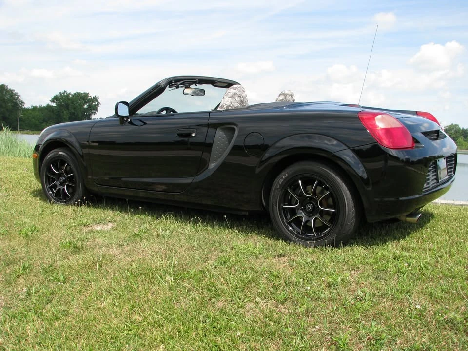 2000 Toyota MR2 Spyder/MR-S - Image 15 of 18