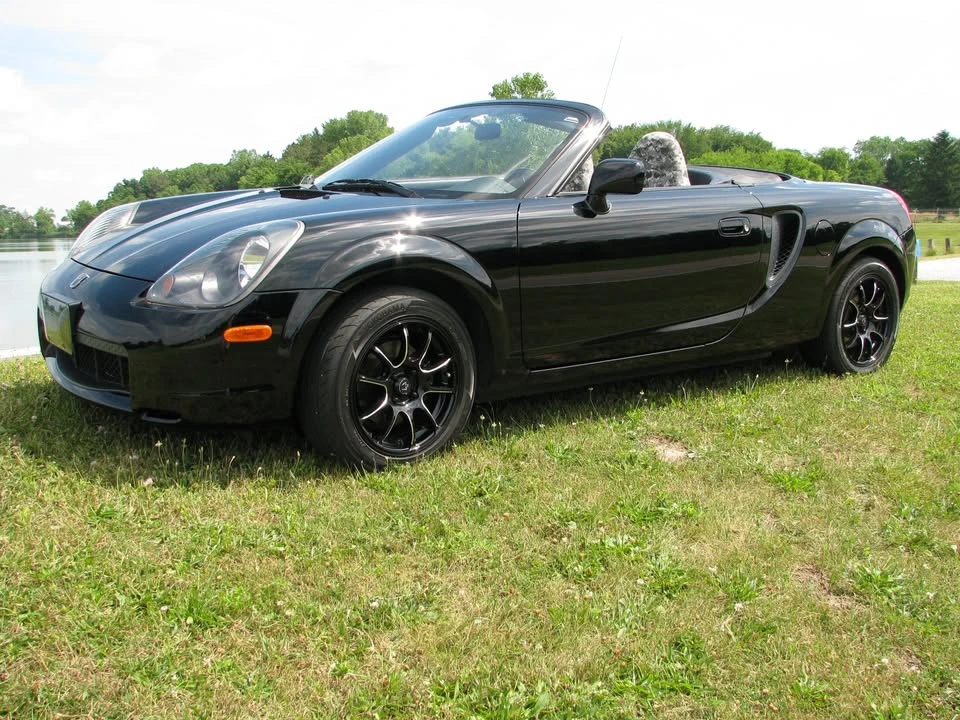 2000 Toyota MR2 Spyder/MR-S - Image 16 of 18