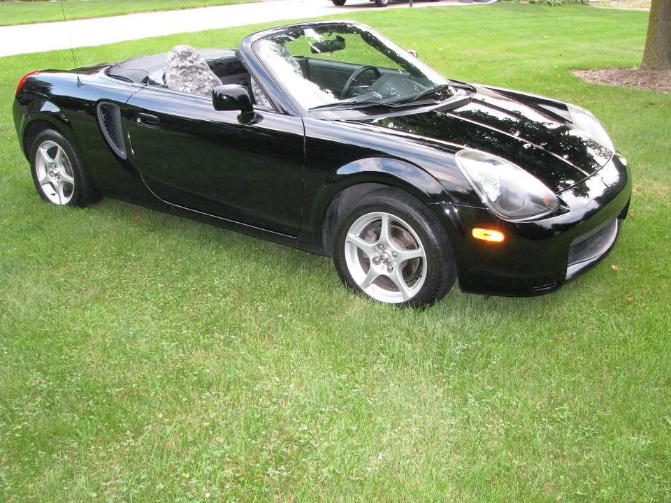 2000 Toyota MR2 Spyder/MR-S - Image 13 of 18