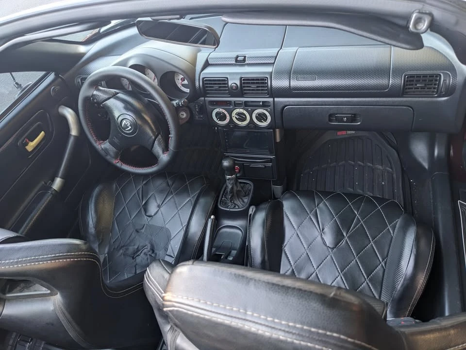 2000 Toyota MR2 Spyder/MR-S - Image 6 of 9