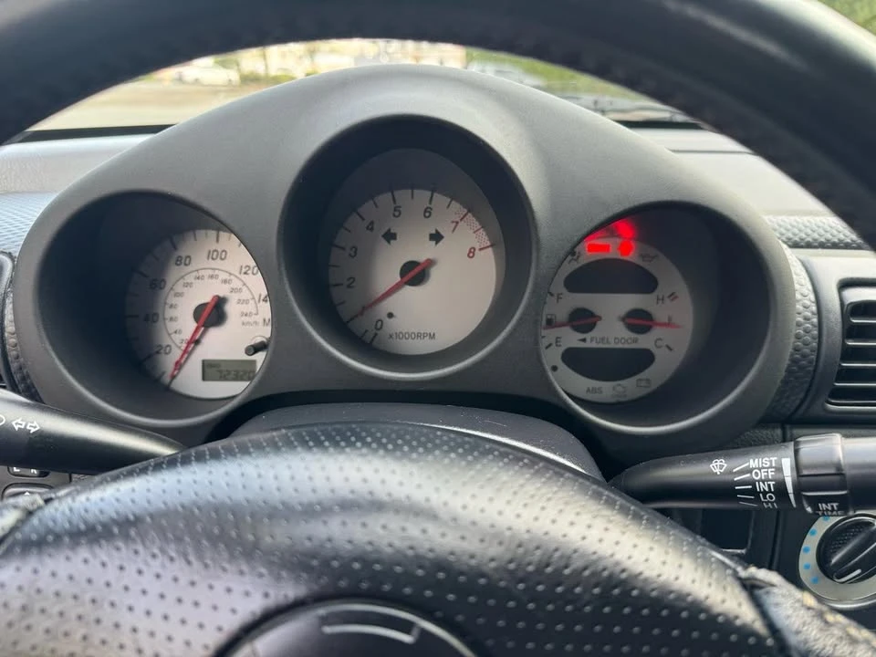 2000 Toyota MR2 Spyder/MR-S - Image 13 of 19