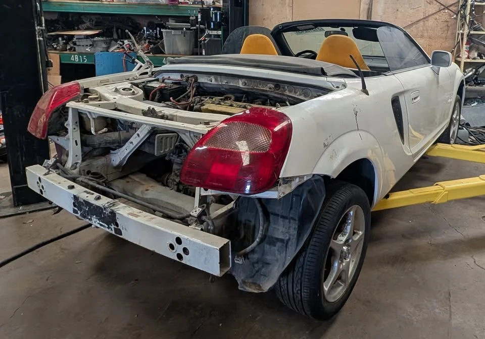 2000 Toyota MR2 Spyder/MR-S - Image 6 of 6