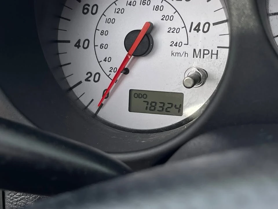 2000 Toyota MR2 Spyder/MR-S - Image 20 of 20