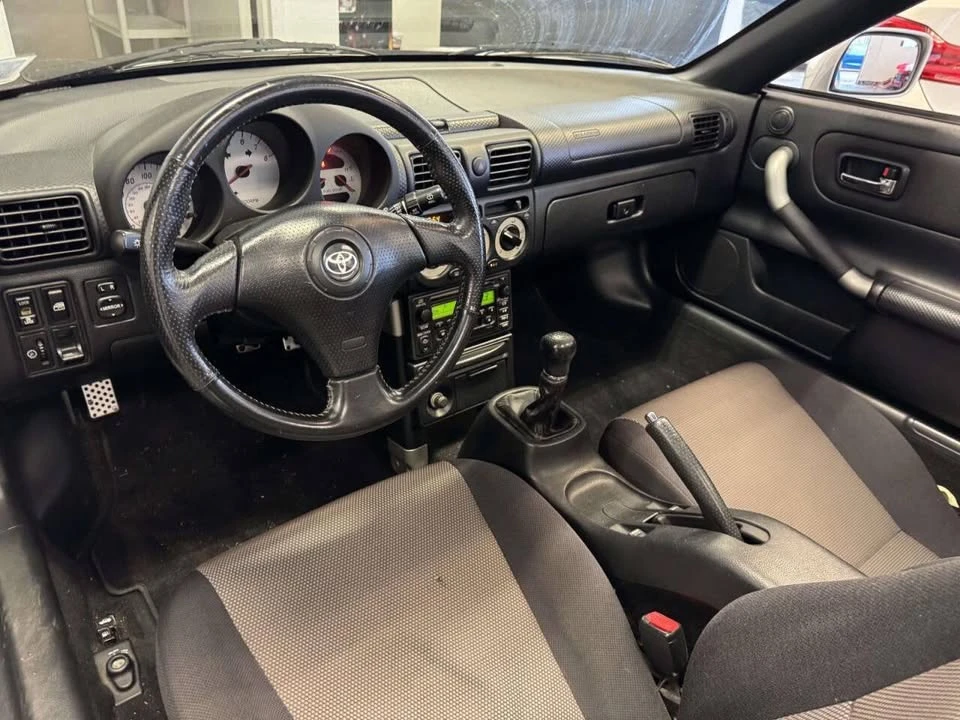 2000 Toyota MR2 Spyder/MR-S - Image 10 of 20