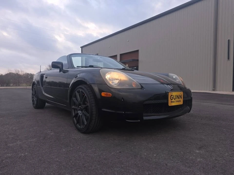2000 Toyota MR2 Spyder/MR-S - Image 2 of 12