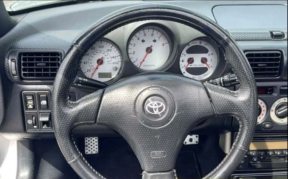 2000 Toyota MR2 Spyder/MR-S - Image 5 of 7