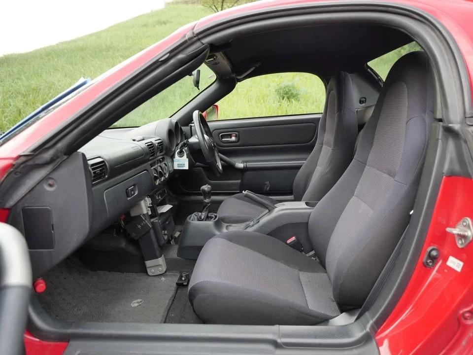 2000 Toyota MR2 Spyder/MR-S - Image 14 of 17