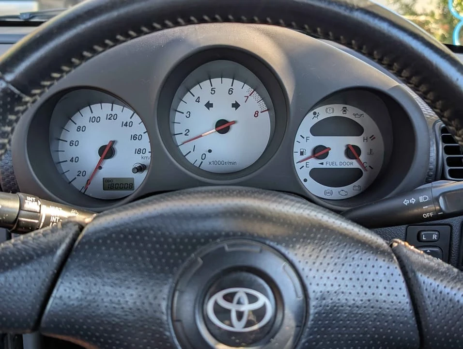 2000 Toyota MR2 Spyder/MR-S - Image 4 of 20
