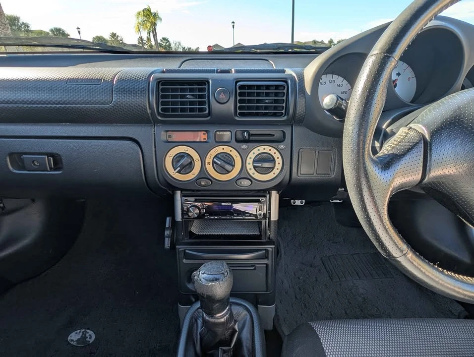 2000 Toyota MR2 Spyder/MR-S - Image 20 of 20