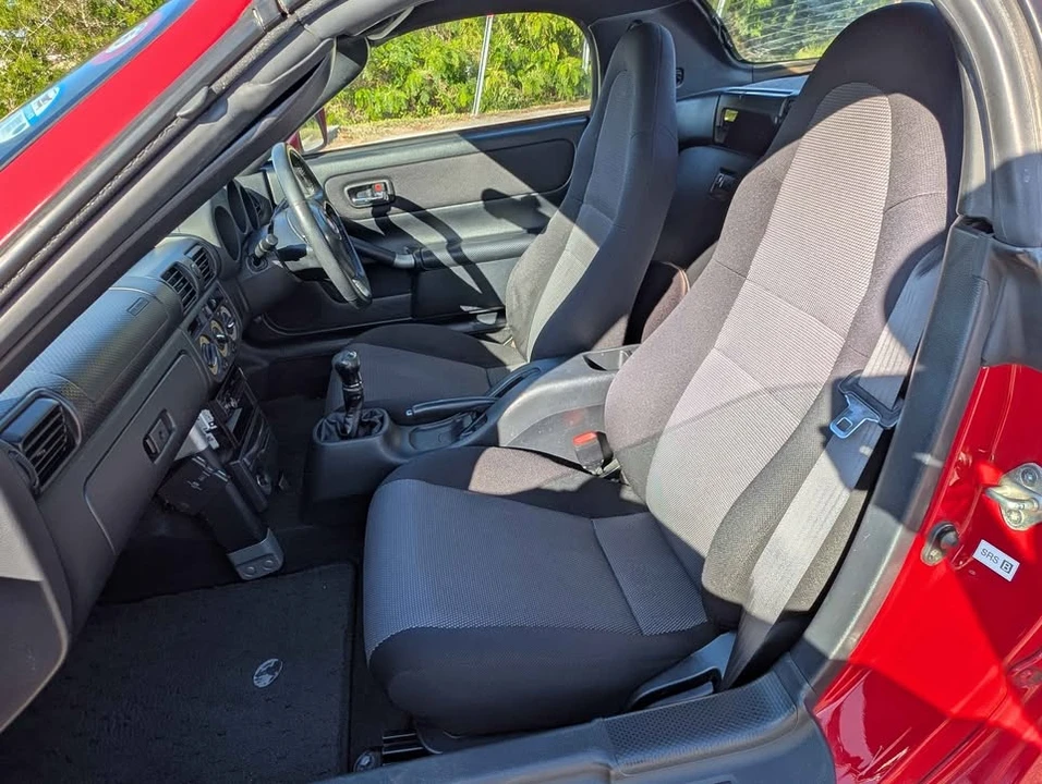 2000 Toyota MR2 Spyder/MR-S - Image 17 of 20