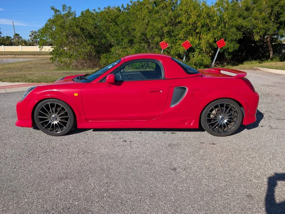 2000 Toyota MR2 Spyder/MR-S - Image 13 of 20