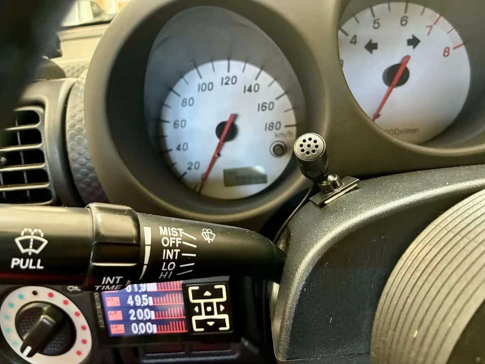 2000 Toyota MR2 Spyder/MR-S - Image 18 of 20