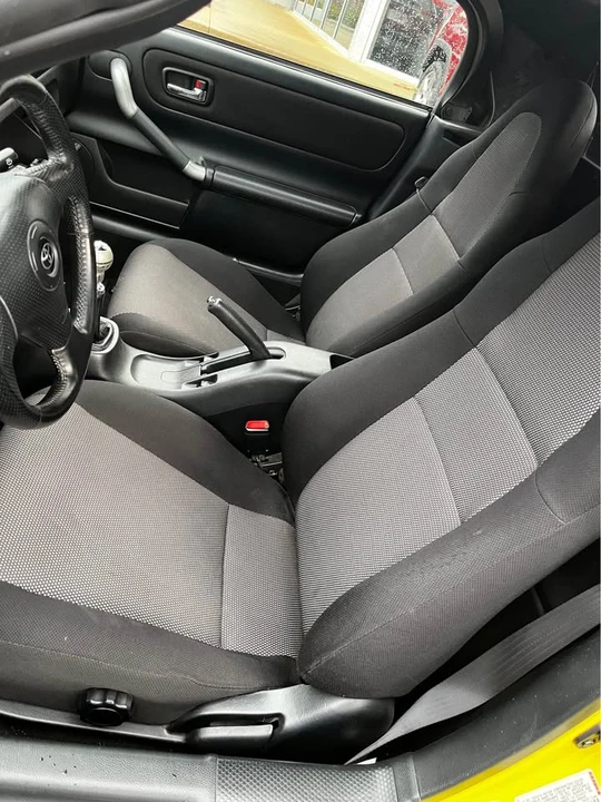 2000 Toyota MR2 Spyder/MR-S - Image 16 of 16