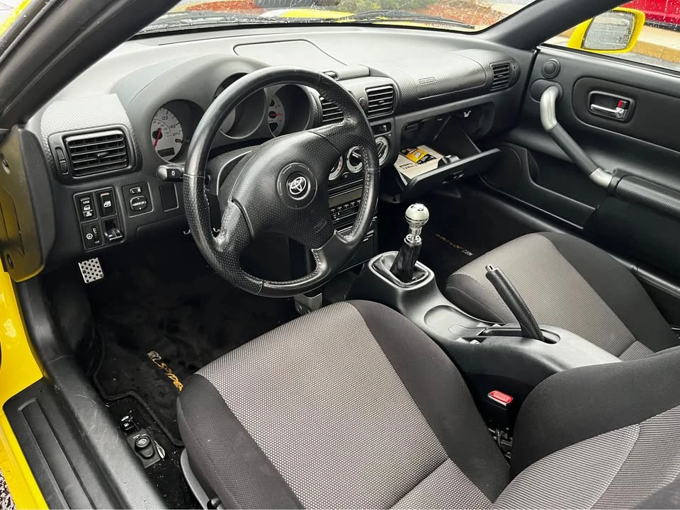 2000 Toyota MR2 Spyder/MR-S - Image 13 of 16