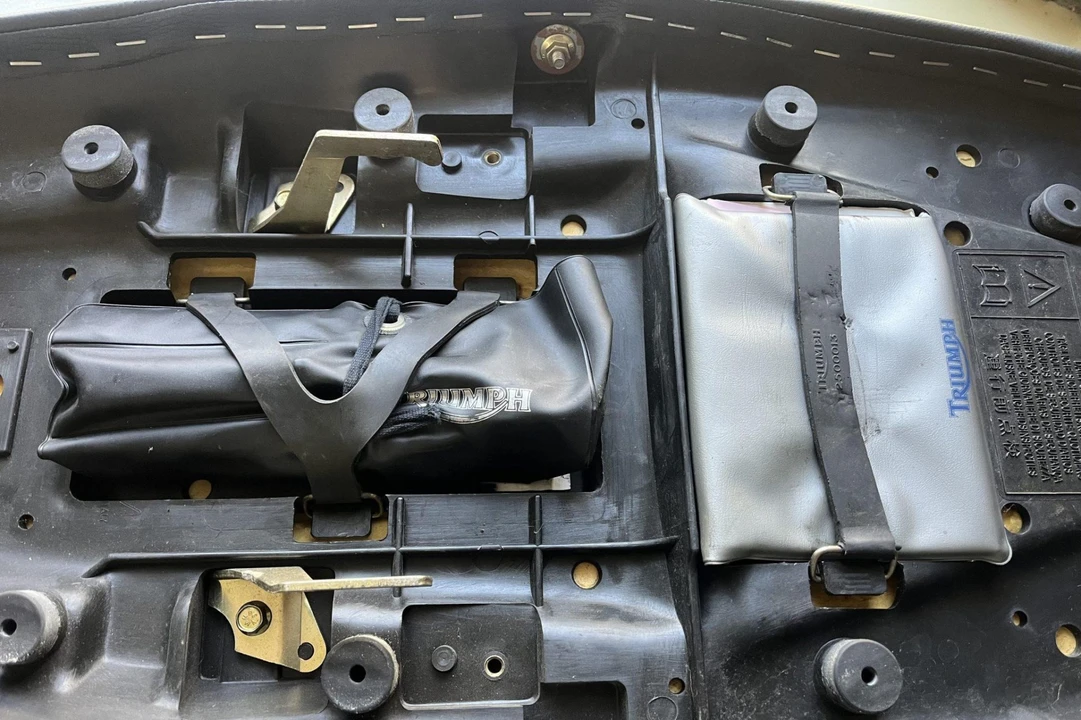 2000 Triumph - Image 7 of 7