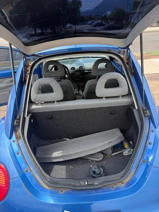 2000 Volkswagen New Beetle - Image 11 of 11