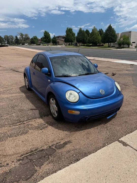 2000 Volkswagen New Beetle - Image 2 of 11