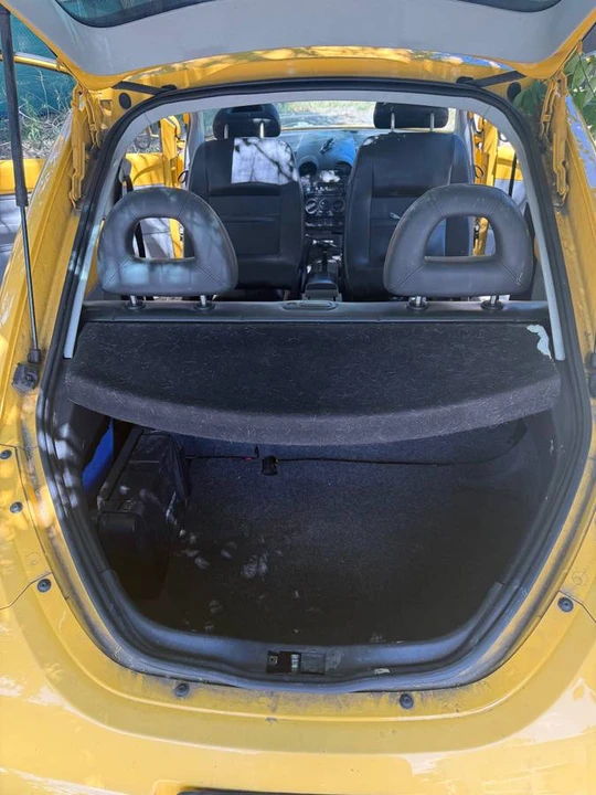 2000 Volkswagen New Beetle - Image 7 of 13