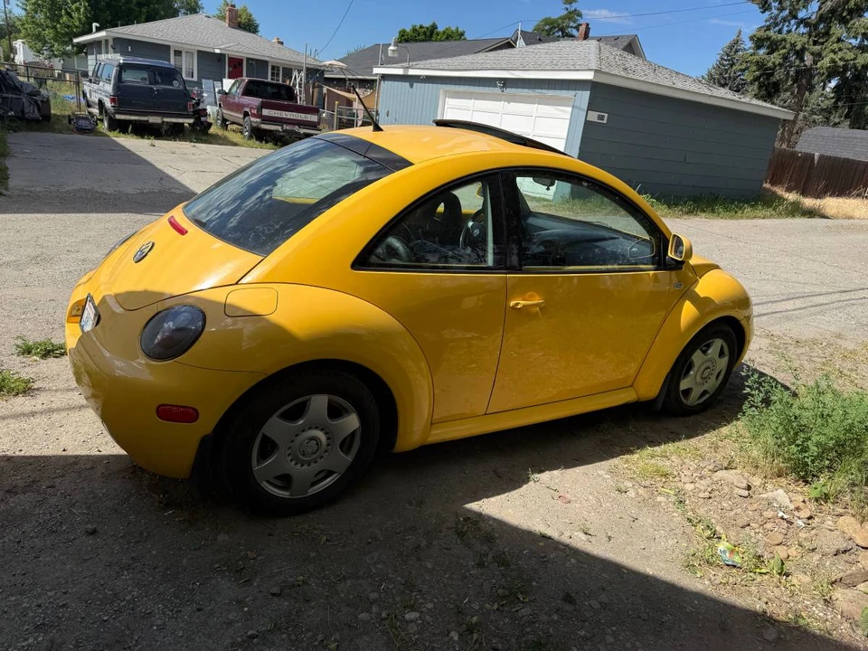 2000 Volkswagen New Beetle - Image 4 of 13