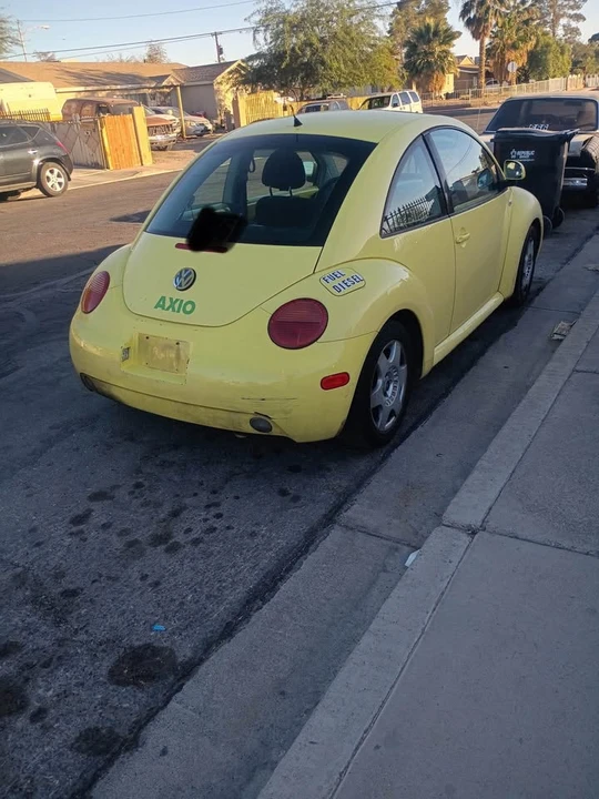 2000 Volkswagen New Beetle - Image 3 of 9