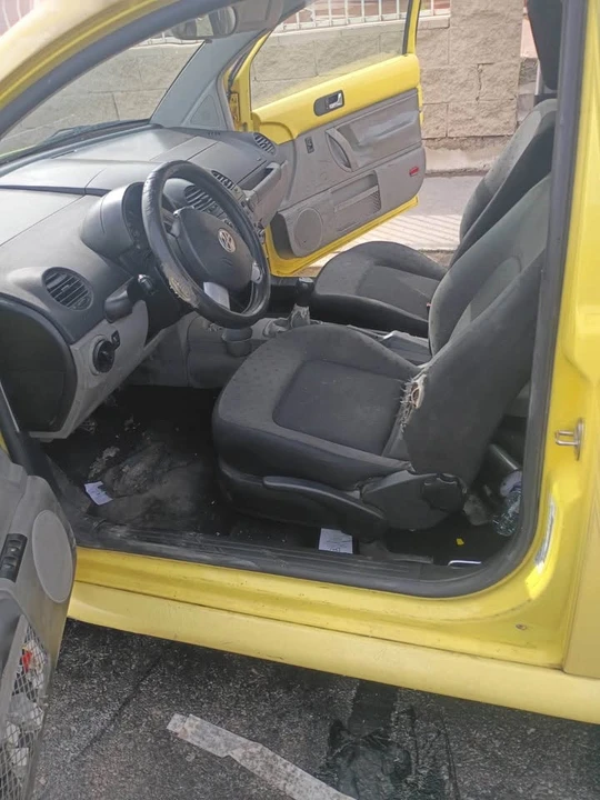 2000 Volkswagen New Beetle - Image 9 of 9