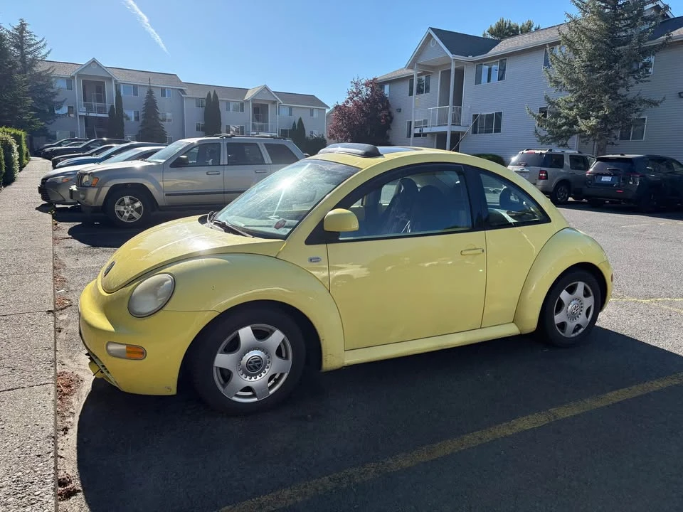 2000 Volkswagen New Beetle - Image 3 of 6