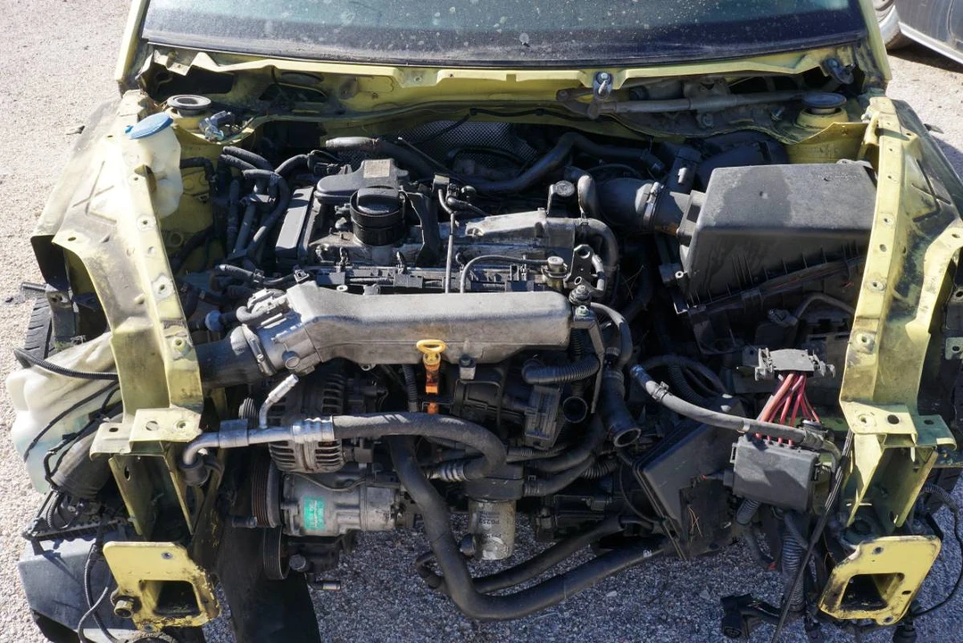 2000 Volkswagen New Beetle - Image 7 of 12