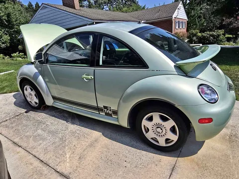 2000 Volkswagen Beetle 1.8T Classic Hatchback 2D