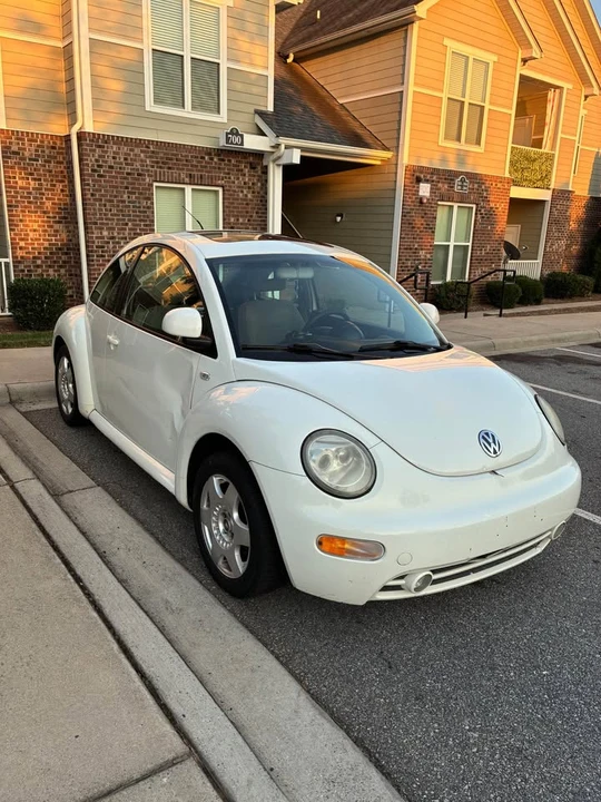 2000 Volkswagen New Beetle - Image 10 of 12