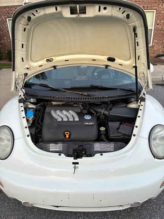 2000 Volkswagen New Beetle - Image 3 of 12