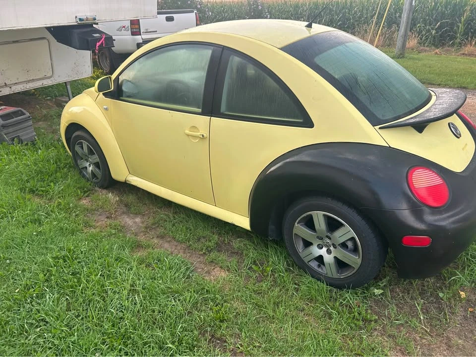 2000 Volkswagen New Beetle - Image 4 of 8