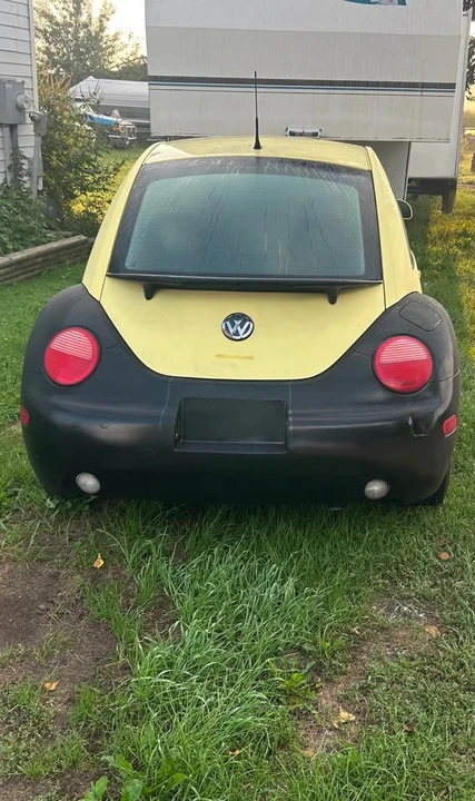 2000 Volkswagen New Beetle - Image 3 of 8
