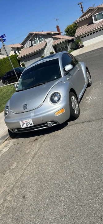 2000 Volkswagen New Beetle - Image 2 of 3