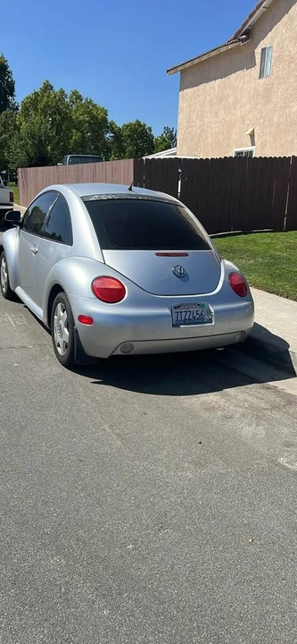 2000 Volkswagen New Beetle - Image 3 of 3