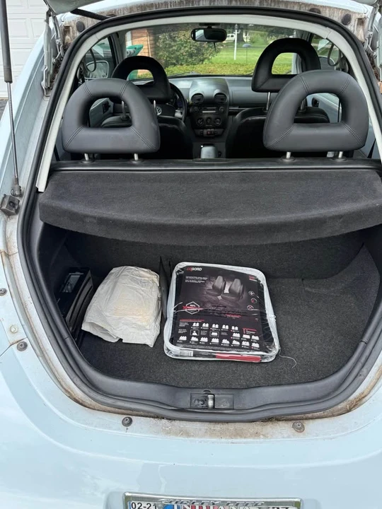 2000 Volkswagen New Beetle - Image 7 of 7