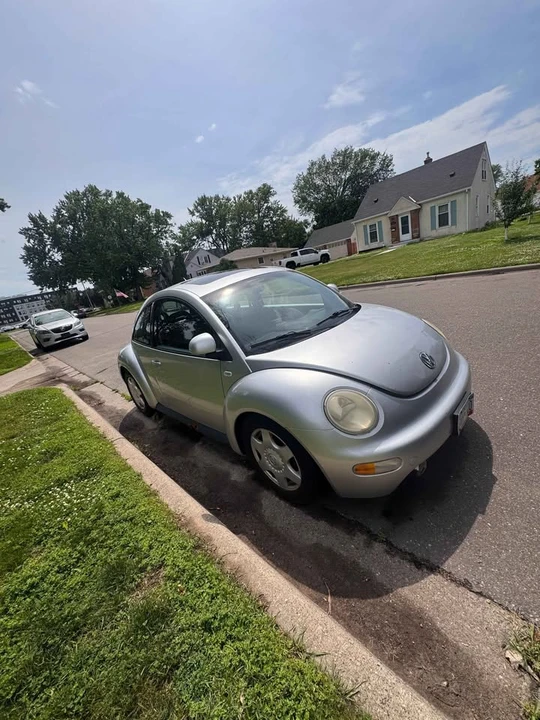 2000 Volkswagen New Beetle - Image 2 of 8