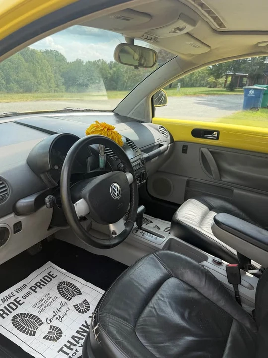 2000 Volkswagen New Beetle - Image 12 of 13