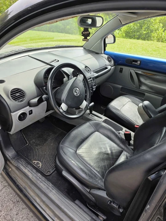 2000 Volkswagen New Beetle - Image 3 of 8