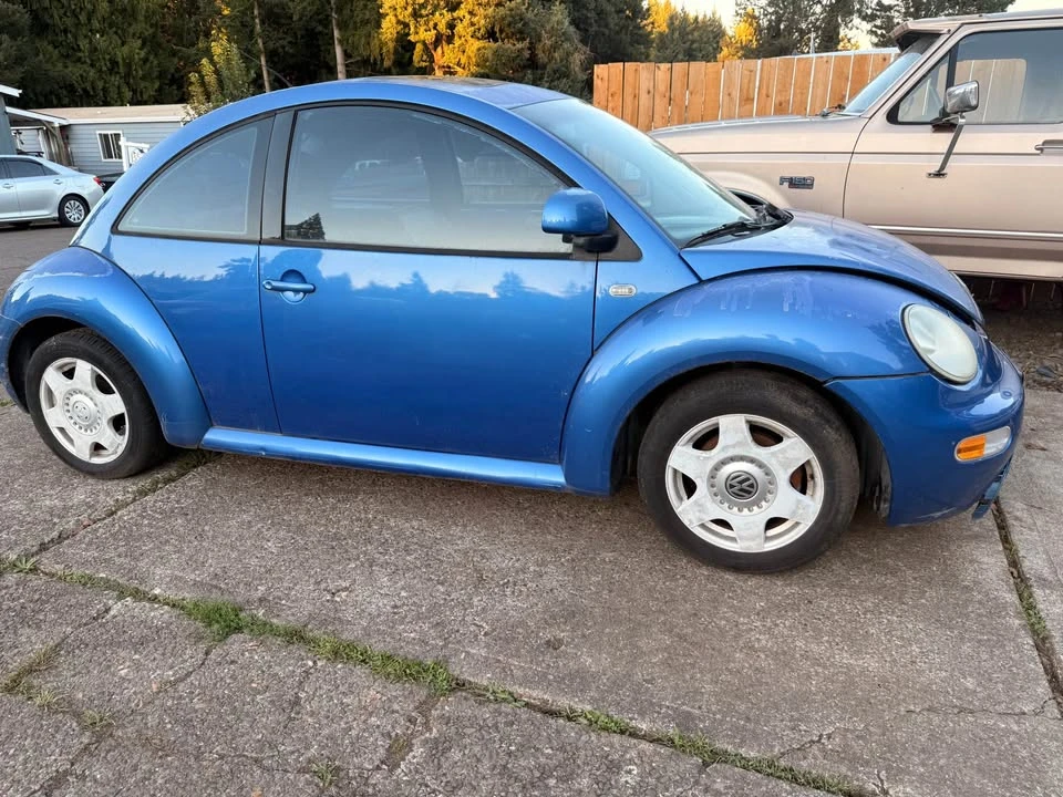 2000 Volkswagen New Beetle - Image 3 of 7