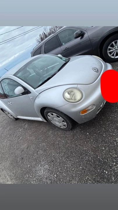 2000 Volkswagen New Beetle - Image 2 of 6