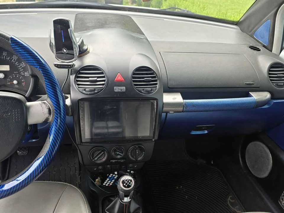 2000 Volkswagen New Beetle - Image 8 of 10