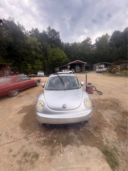2000 Volkswagen New Beetle - Image 4 of 9