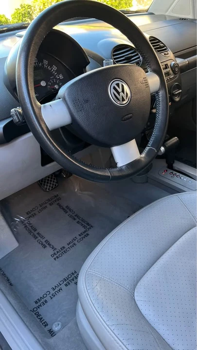 2000 Volkswagen New Beetle - Image 6 of 10