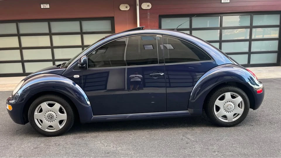 2000 Volkswagen New Beetle - Image 10 of 10