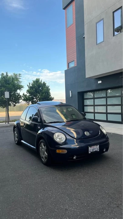 2000 Volkswagen New Beetle - Image 2 of 10