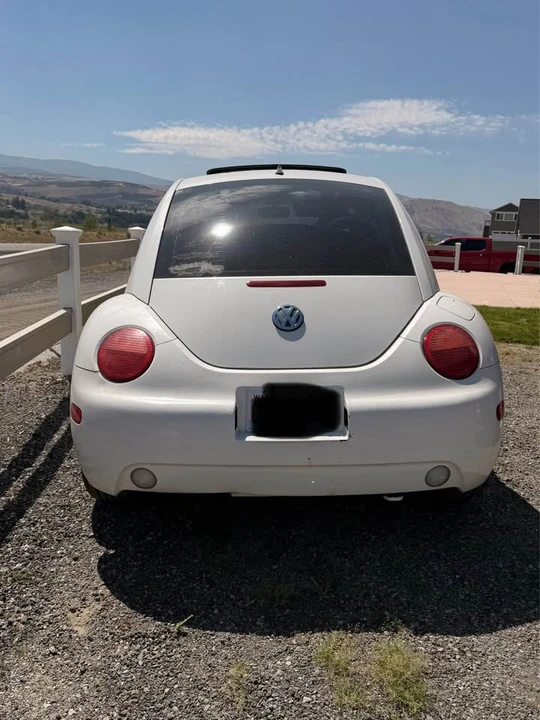 2000 Volkswagen New Beetle - Image 4 of 11