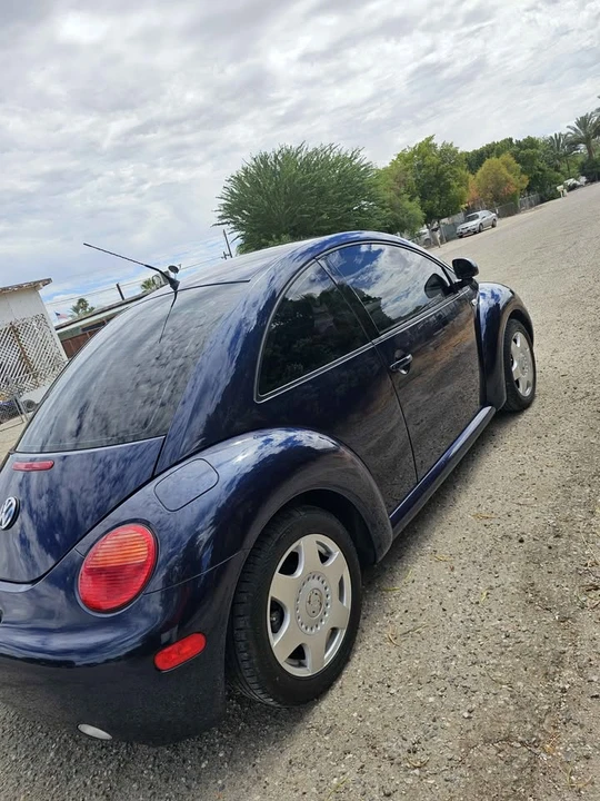 2000 Volkswagen New Beetle - Image 5 of 8