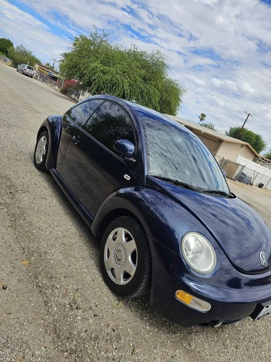 2000 Volkswagen New Beetle - Image 4 of 8