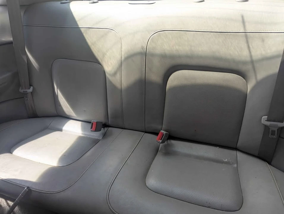 2000 Volkswagen New Beetle - Image 9 of 11