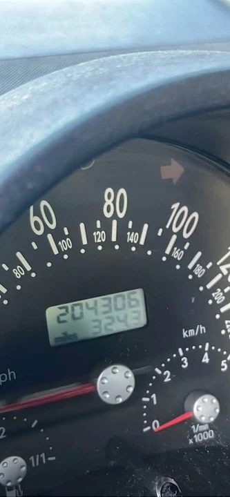2000 Volkswagen New Beetle - Image 3 of 5